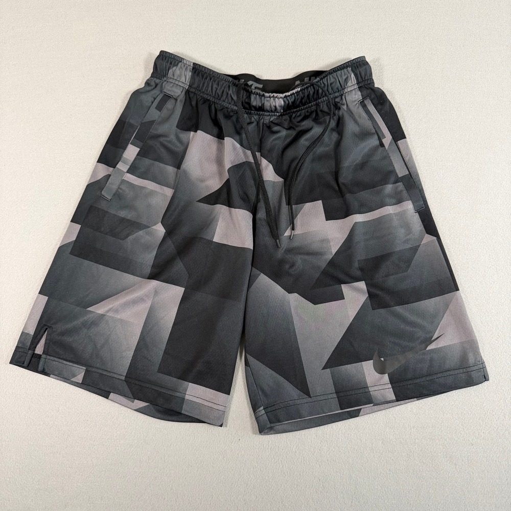 Nike Dri-FIT Mens Geometric Camo Training Shorts Grey Black Size M